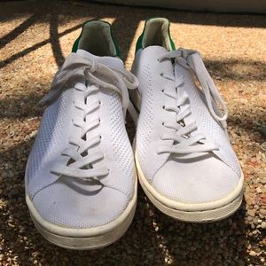 Used white adidas Stan Smith 10